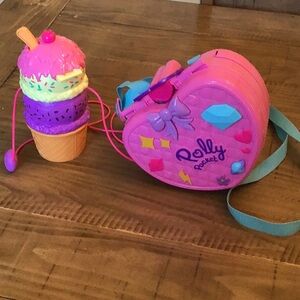 Polly Pocket Playsets lot of 2